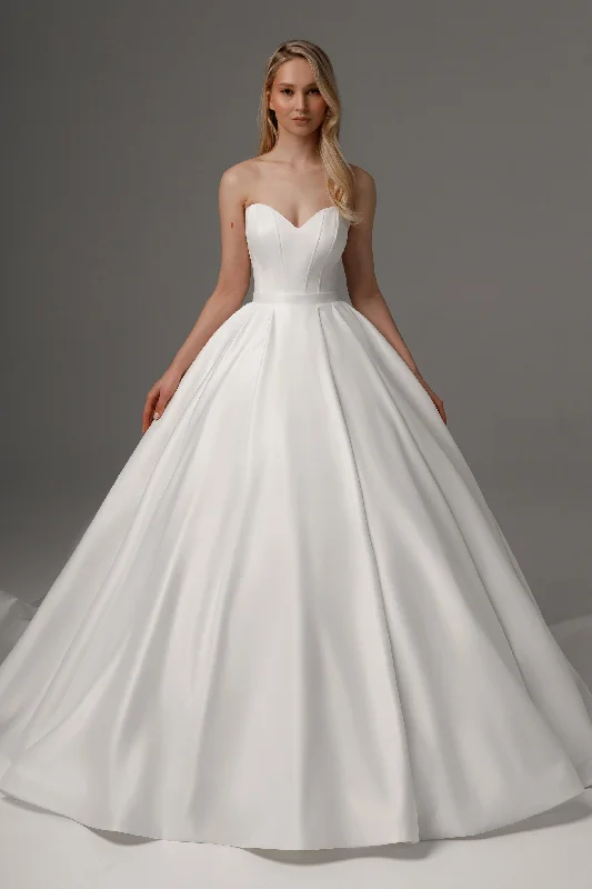 2 in 1 Wedding Dress Steltella With Detachable Skirt Protea