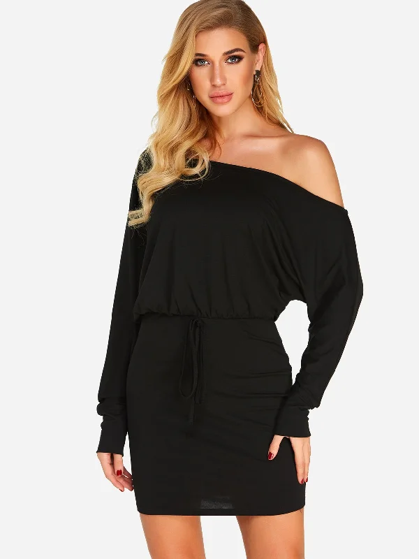 Wholesale Black One Shoulder Long Sleeve Plain Mini Dresses